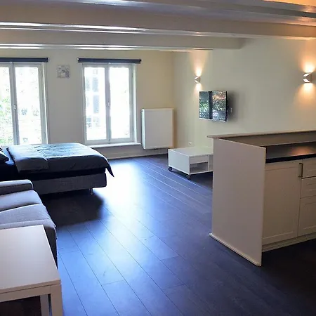Apartment New Cool Apt In The City Centre *